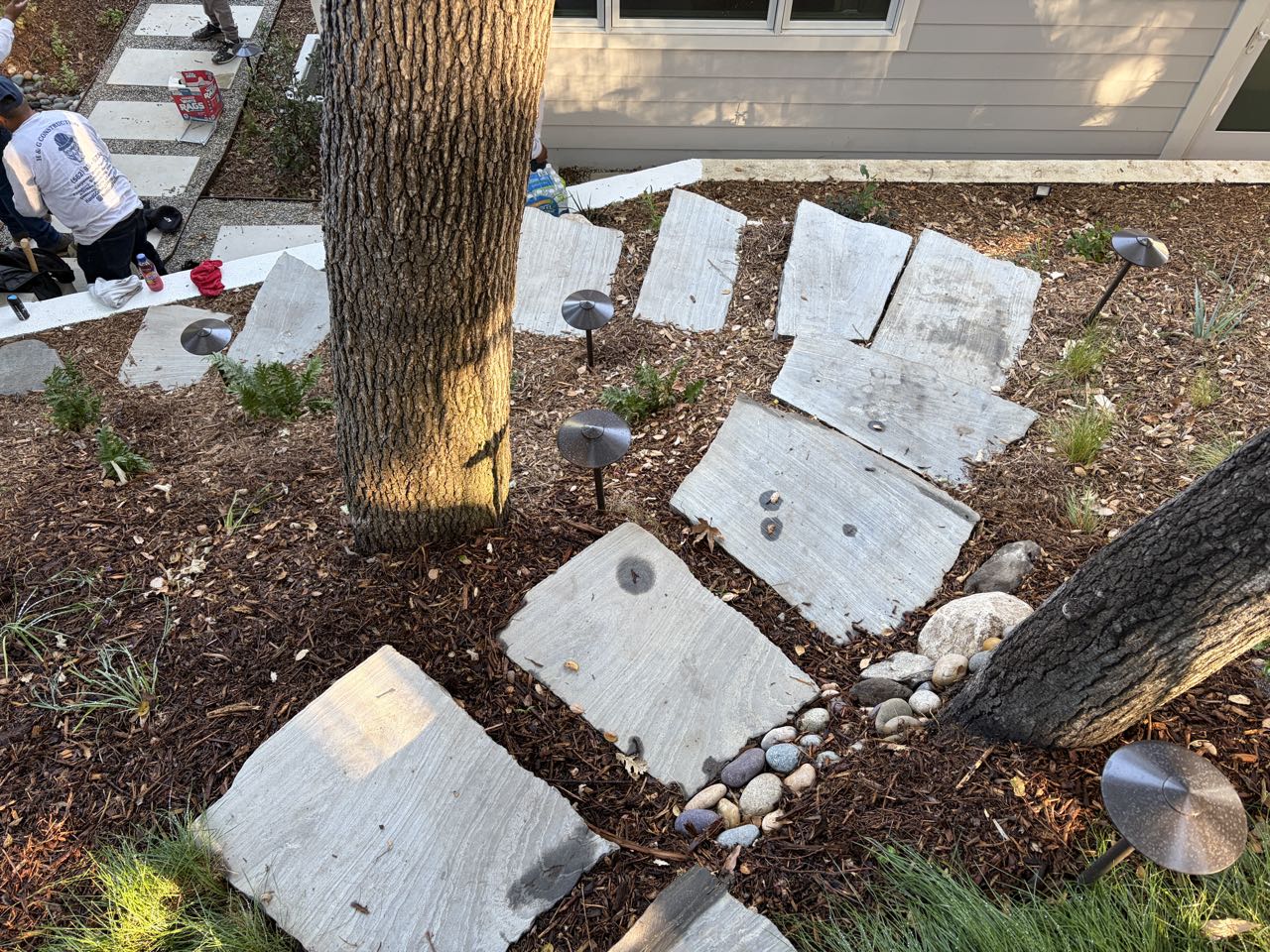 Flagstone stepping path with lighting