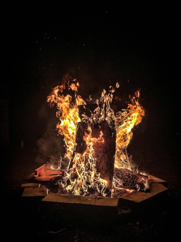 Backyard Fire pit Los Angeles